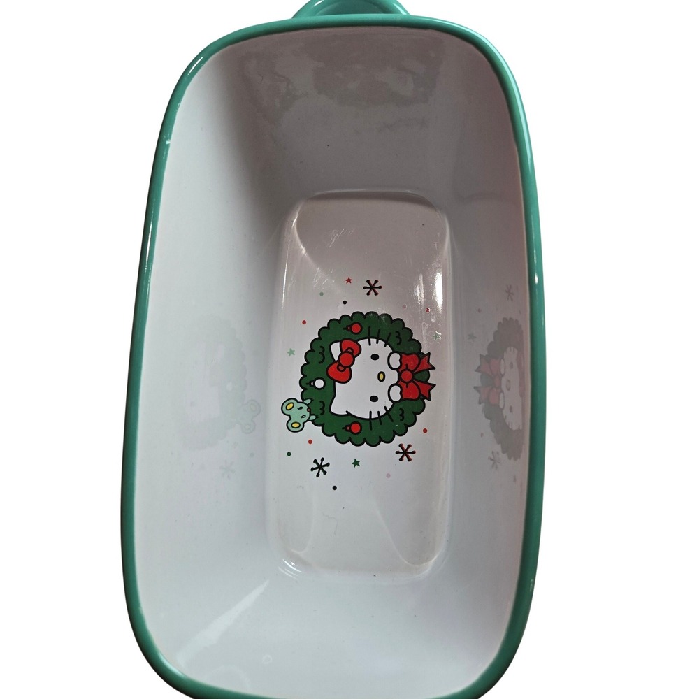 Hello Kitty Christmas Baking Dish NWOB 9x4 Rectangular Ceramic Green Handles - Picture 5 of 5
